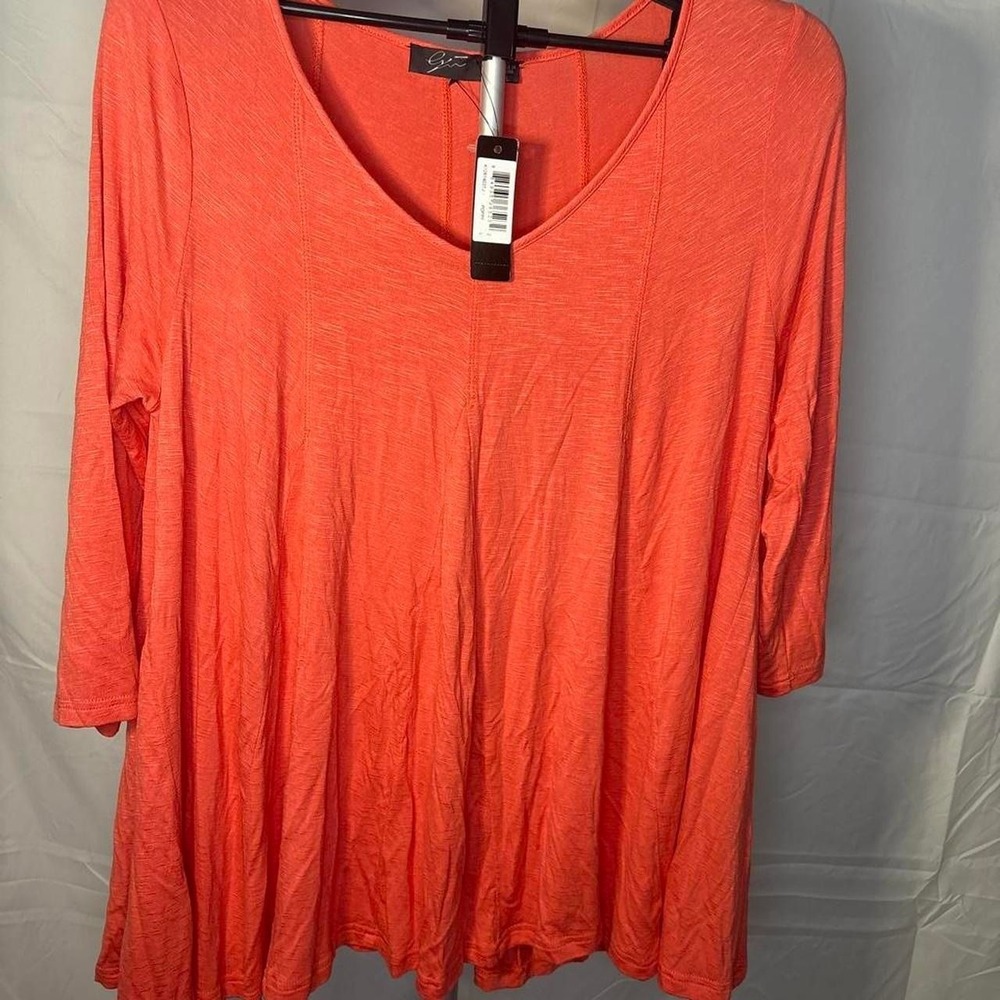 NWT poppy colored top with 3/4 sleeves